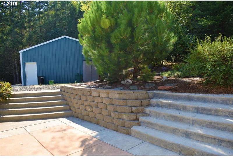 90509 Baker Road Elmira, OR 97437 - Photo 19 of 32 Gallery Image 19