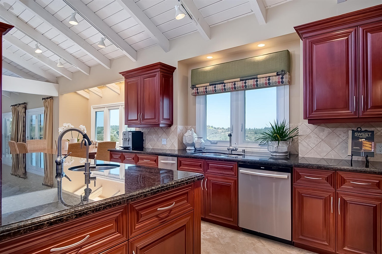 1161 Rancho Encinitas Drive Encinitas, CA 92024 - Photo 8 of 25