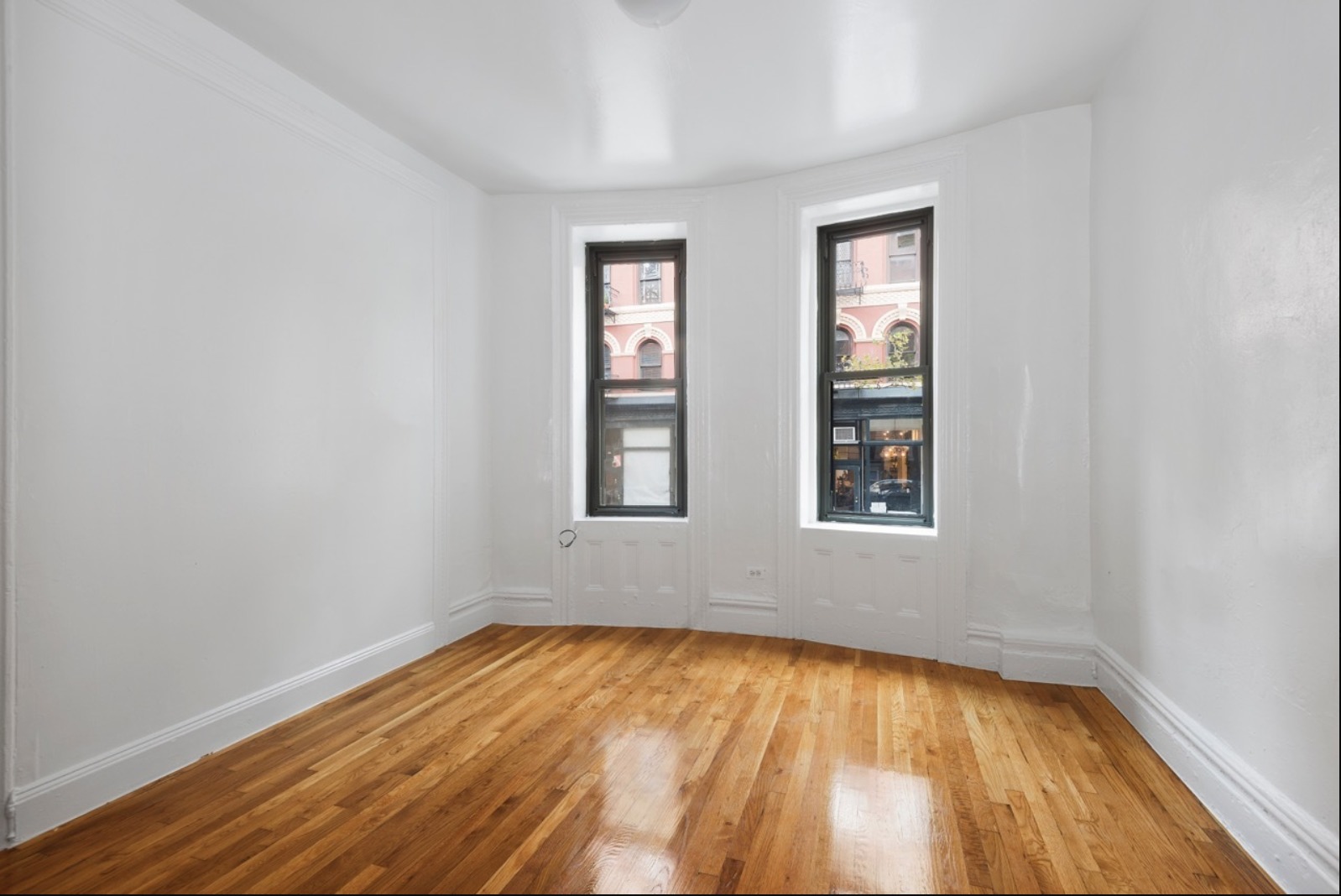 322 West 11th Street, Unit 5 Manhattan, NY 10014 - Photo 2 of 5