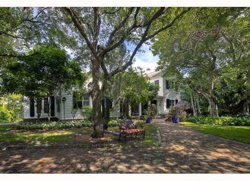 4835 Hammock Lakes Drive Coral Gables, FL 33156 - Photo 14 of 16