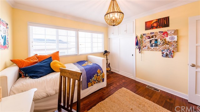 528 24th Street Manhattan Beach, CA 90266 - Photo 15 of 32