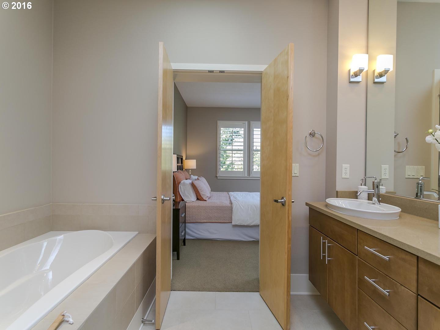 10017 Southwest Morrison Street Portland, OR 97225 - Photo 11 of 14 Gallery Image 11