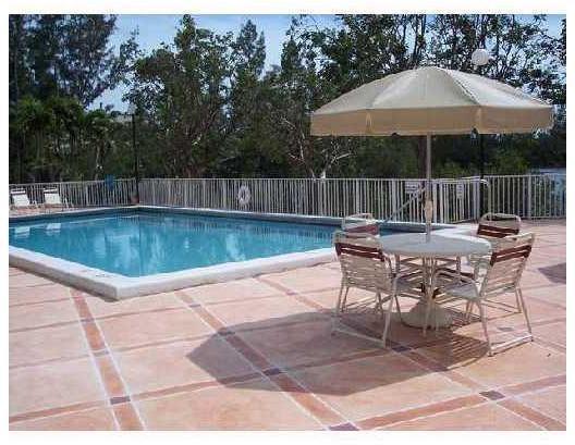 8200 Southwest 210th Street, Unit 320 Cutler Bay, FL 33189 - Photo 17 of 32