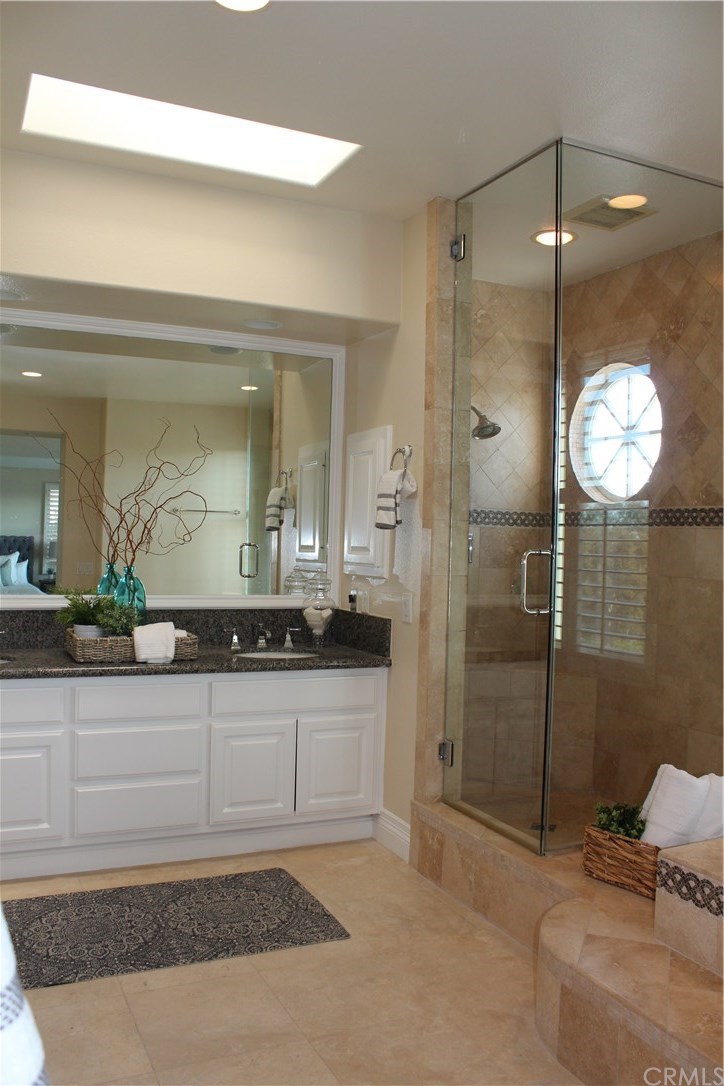 7 Hillsborough Newport Beach, CA 92660 - Photo 18 of 32