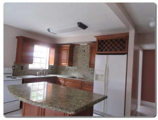 12432 Southwest 11th Terrace, Unit B Miami, FL 33184 - Photo 5 of 19