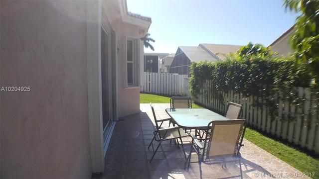 Encantada, Pembroke Pines, FL 33029 Compass