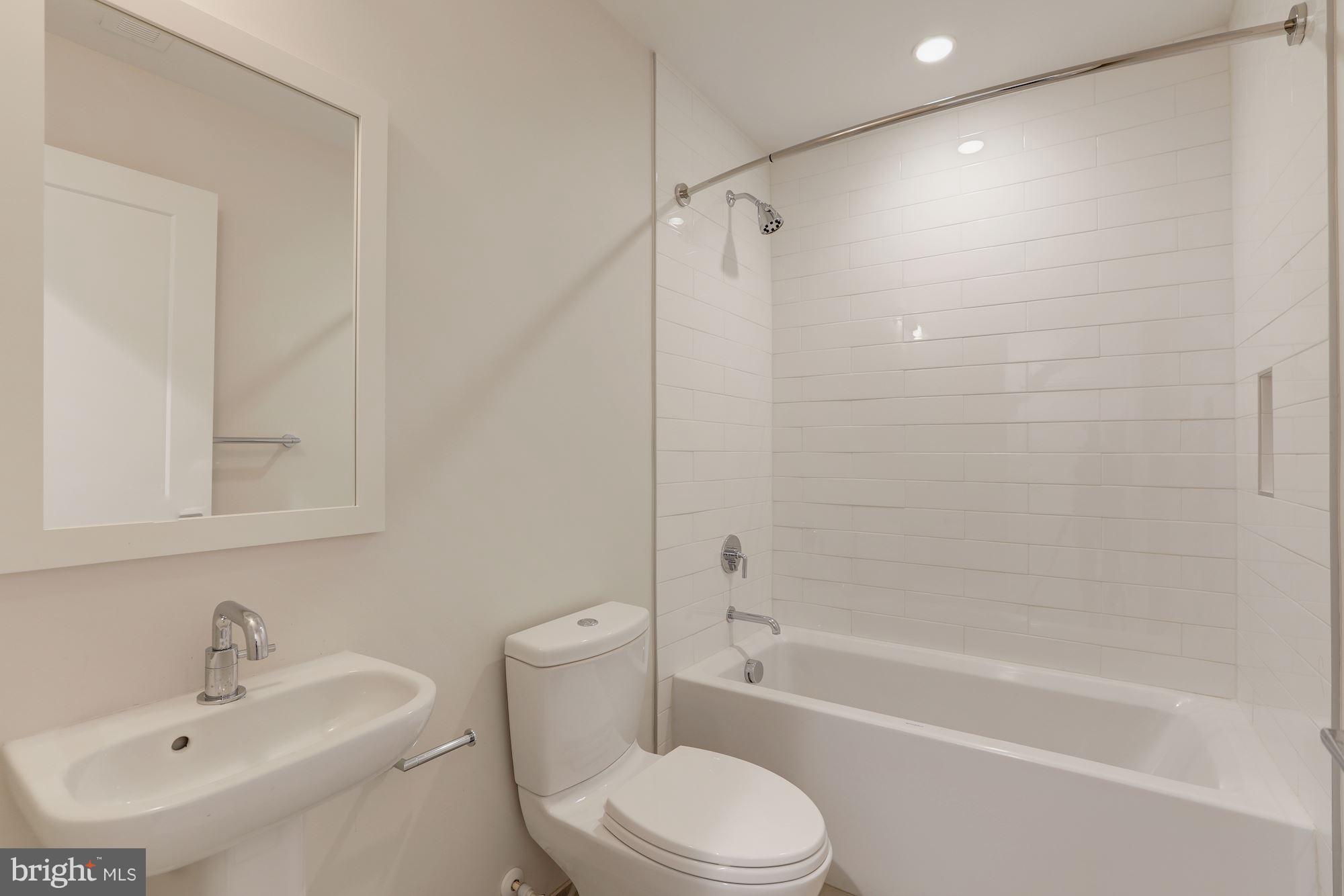 407 Guethler's Way Washington, DC 20003 - Photo 24 of 26