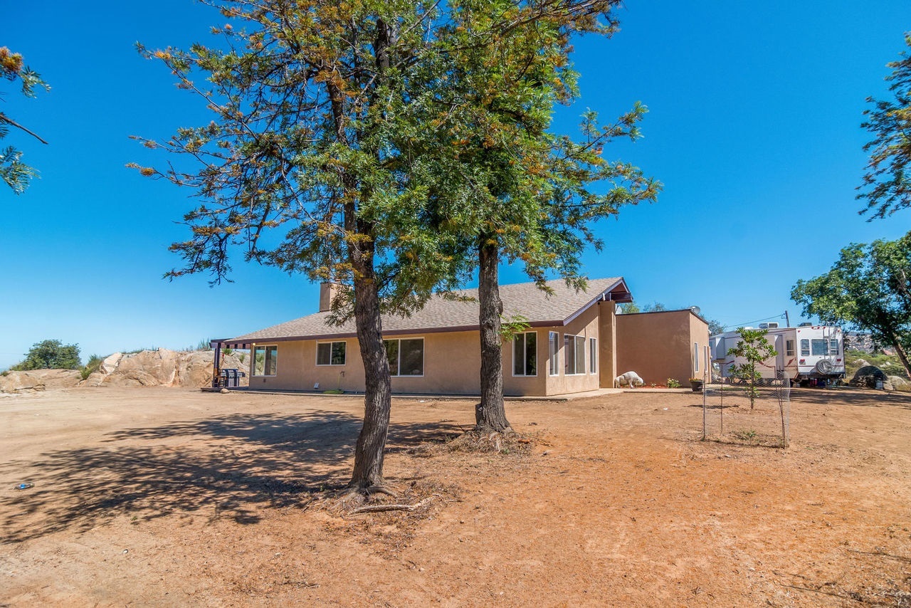 21240 Japatul Road Alpine, CA 91901 - Photo 2 of 25
