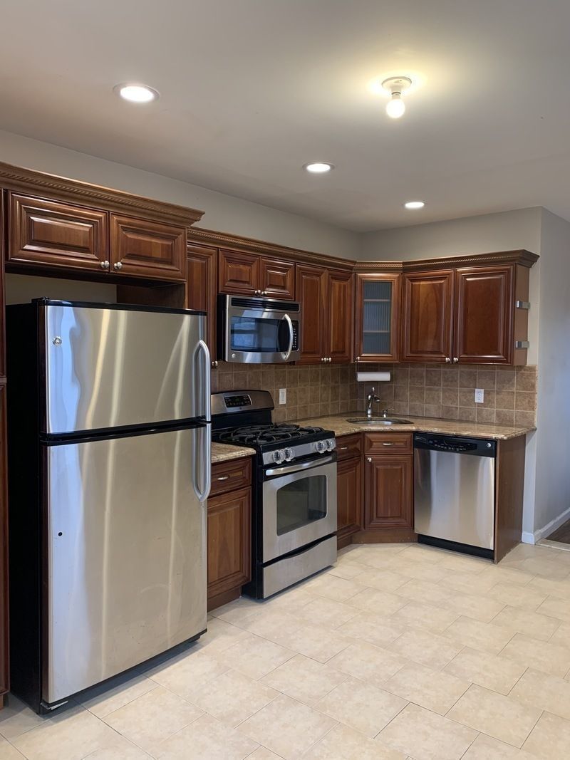 247 Brooklyn Avenue, Unit 3 Brooklyn, NY 11213 - Photo 10 of 10