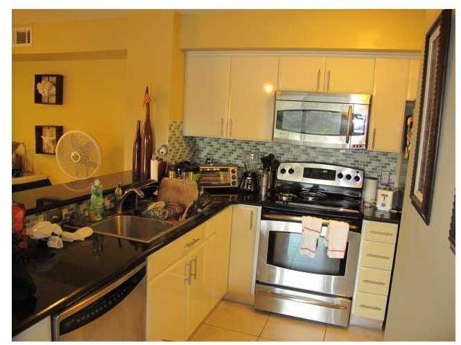 610 South Park Road, Unit 211 Hollywood, FL 33021 - Photo 7 of 31