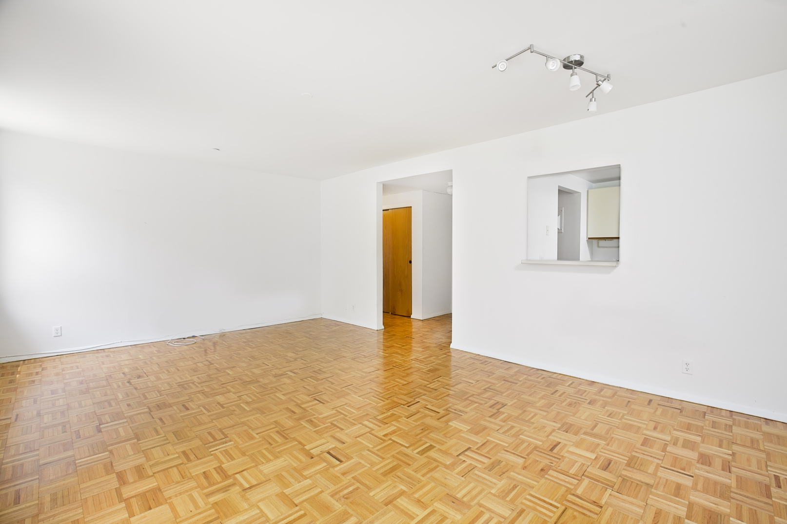 55 Poplar Street, Unit 3D Brooklyn, NY 11201 - Photo 2 of 7