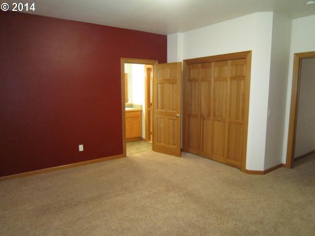 700 Henderson Road Hood River, OR 97031 - Photo 7 of 16 Gallery Image 7