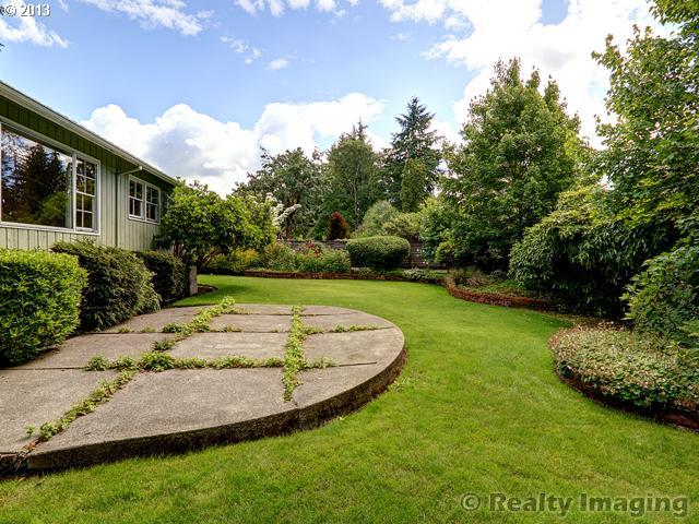 9840 Southwest Arborcrest Way Portland, OR 97225 - Photo 14 of 16 Gallery Image 14