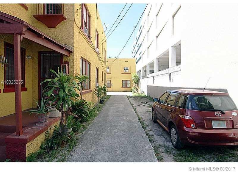 237 Northeast 24th Street Miami, FL 33137 - Photo 5 of 8