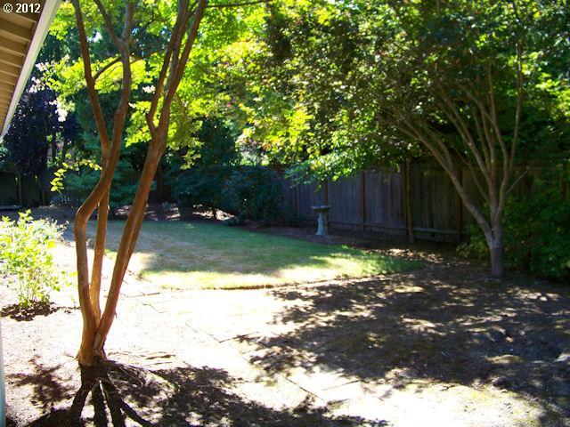 9701 Southwest 62nd Avenue Portland, OR 97219 - Photo 11 of 15 Gallery Image 11