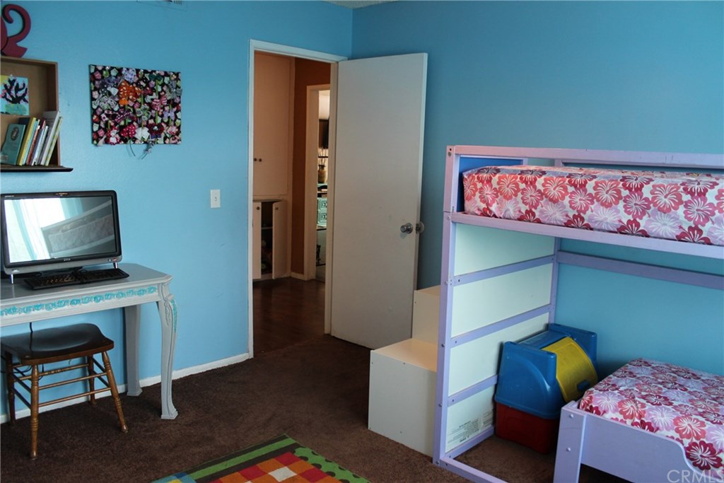 6984 Center Street Highland, CA 92346 - Photo 15 of 26