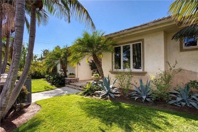 $1,950,000 | 493 Flower Street, Costa Mesa, CA 92627