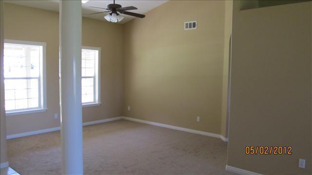 23121 Homestead Way Tehachapi, CA 93561 - Photo 3 of 16