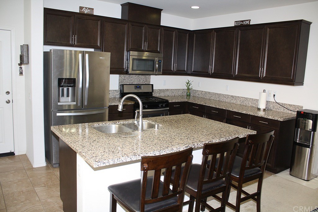 4980 Arborwood Lane Riverside, CA 92504 - Photo 8 of 33