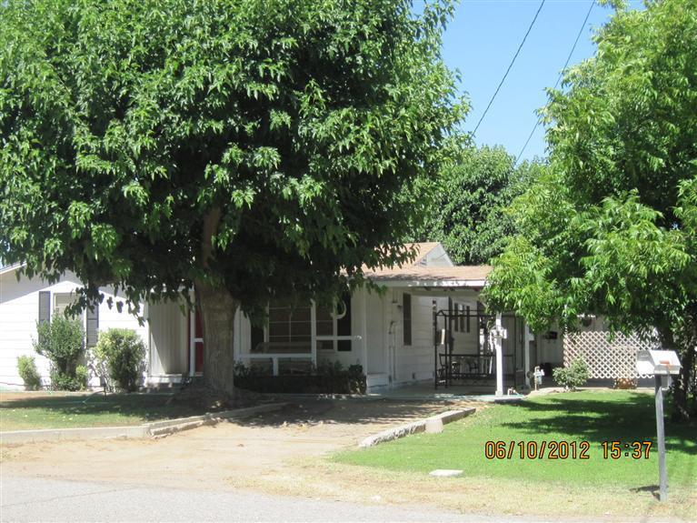 607 Denison Lane Bakersfield, CA 93306 - Photo 2 of 7