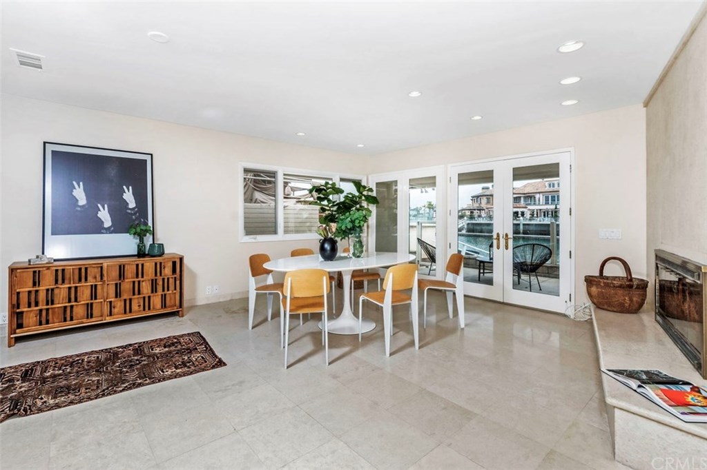 3282 Gilbert Drive Huntington Beach, CA 92649 - Photo 8 of 37