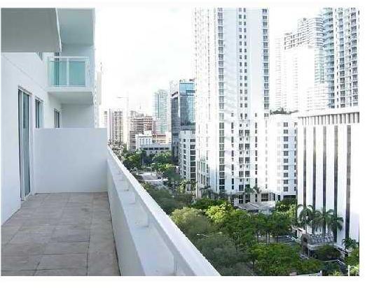 951 Brickell Avenue, Unit 1007 Miami, FL 33131 - Photo 8 of 10