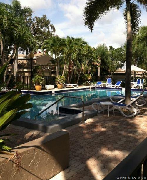 103 Tweedbrook Lane, Unit 101 Hollywood, FL 33021 - Photo 9 of 10