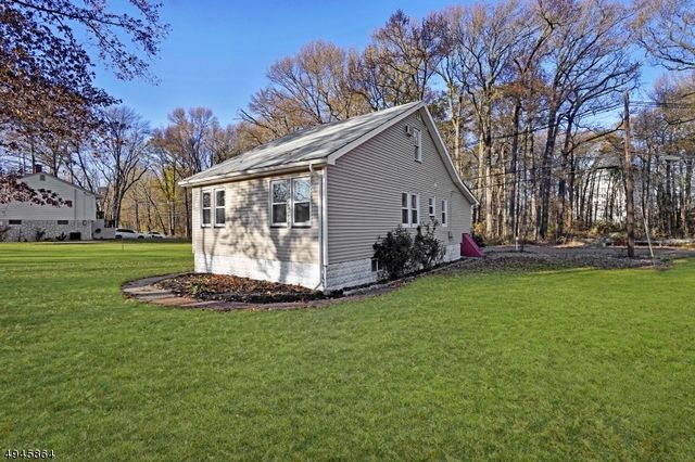 $245,900 | 271 Riverlawn Drive, Wayne, NJ 07470
