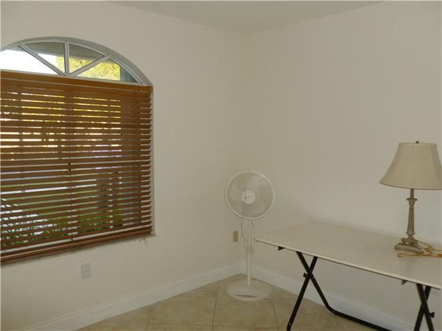 7940 Southwest 163rd Place Miami, FL 33193 - Photo 15 of 19