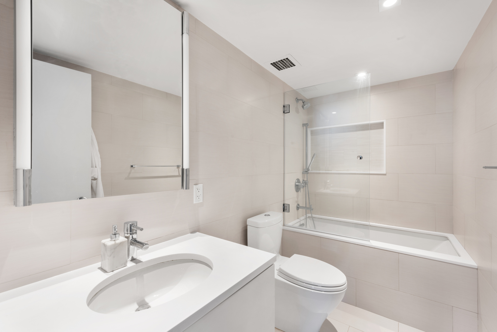 315 7th Avenue, Unit PHD Manhattan, NY 10001 - Photo 14 of 17