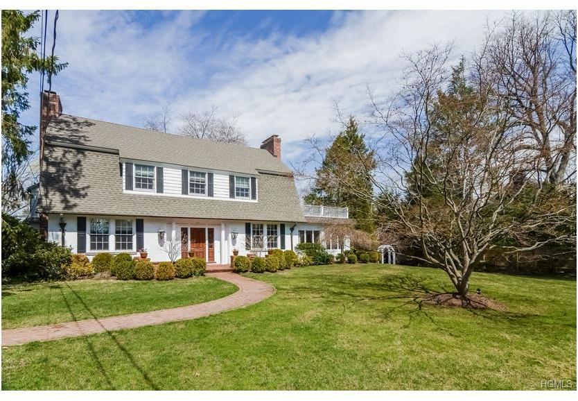 35 Apawamis Avenue Rye, NY 10580 - Photo 3 of 30