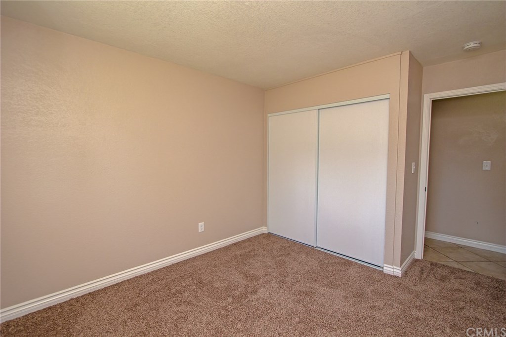 19340 Woodhill Street Rialto, CA 92376 - Photo 24 of 42