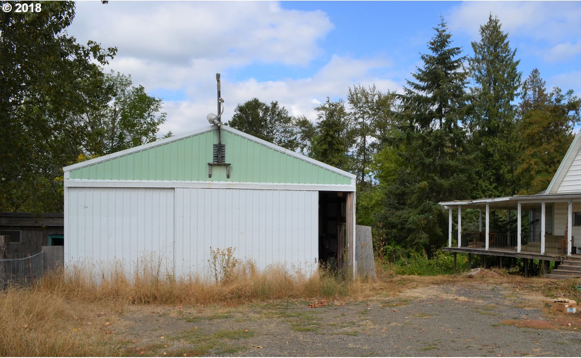 18201 Southeast Hemrich Road Damascus, OR 97089 - Photo 5 of 6 Gallery Image 5