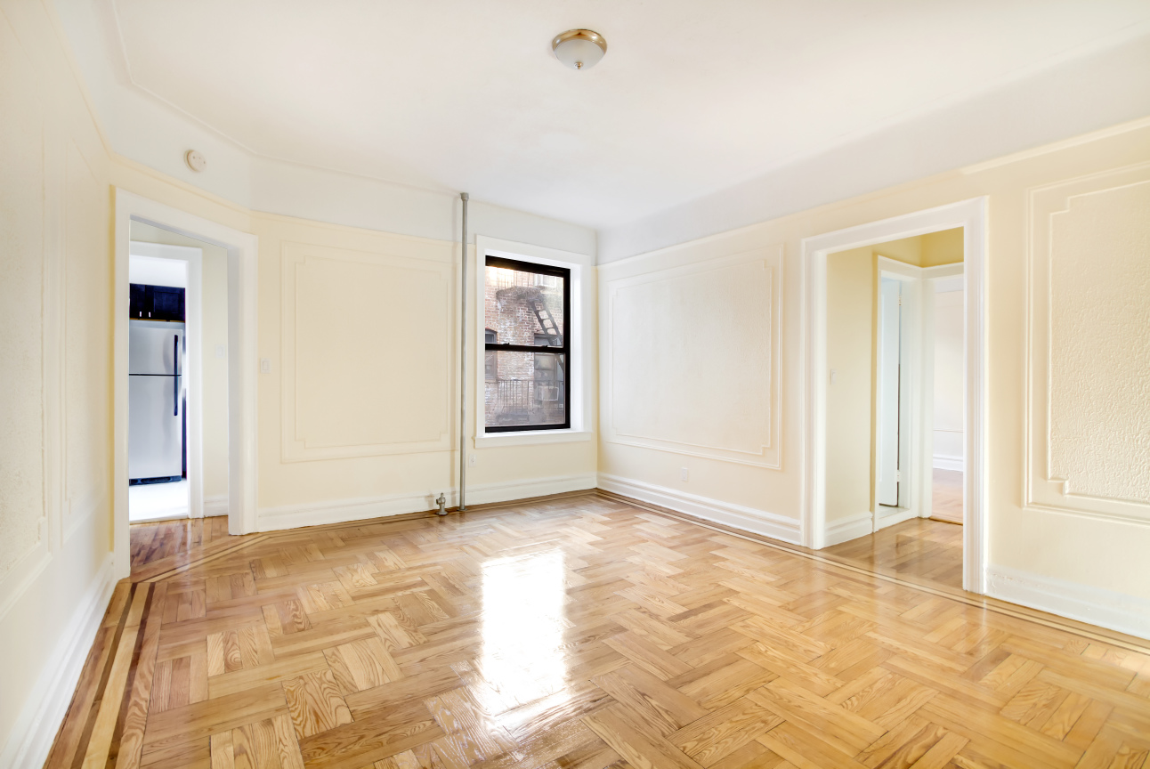 29-08 31st Avenue, Unit D1 Queens, NY 11106 - Photo 3 of 4