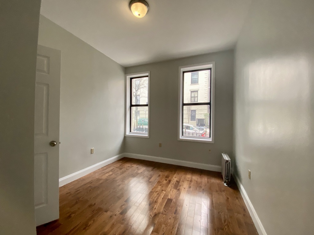 571 West 159th Street, Unit 1 Manhattan, NY 10032 - Photo 5 of 7