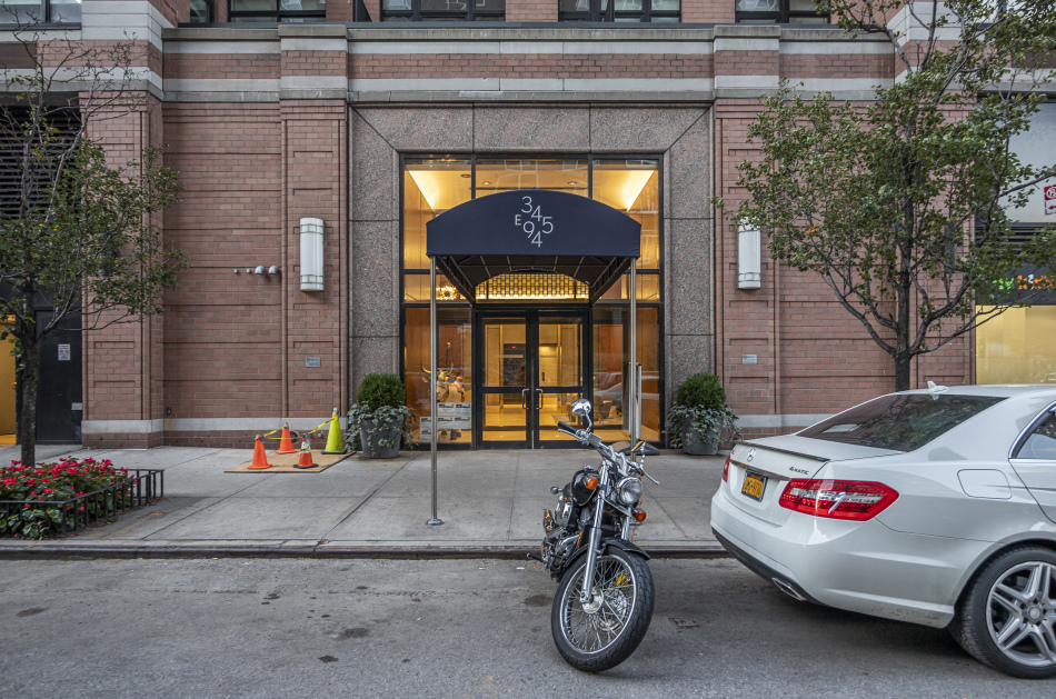 345e94 345 E 94th St, Manhattan, NY 10128 - Photo 3 of 5
