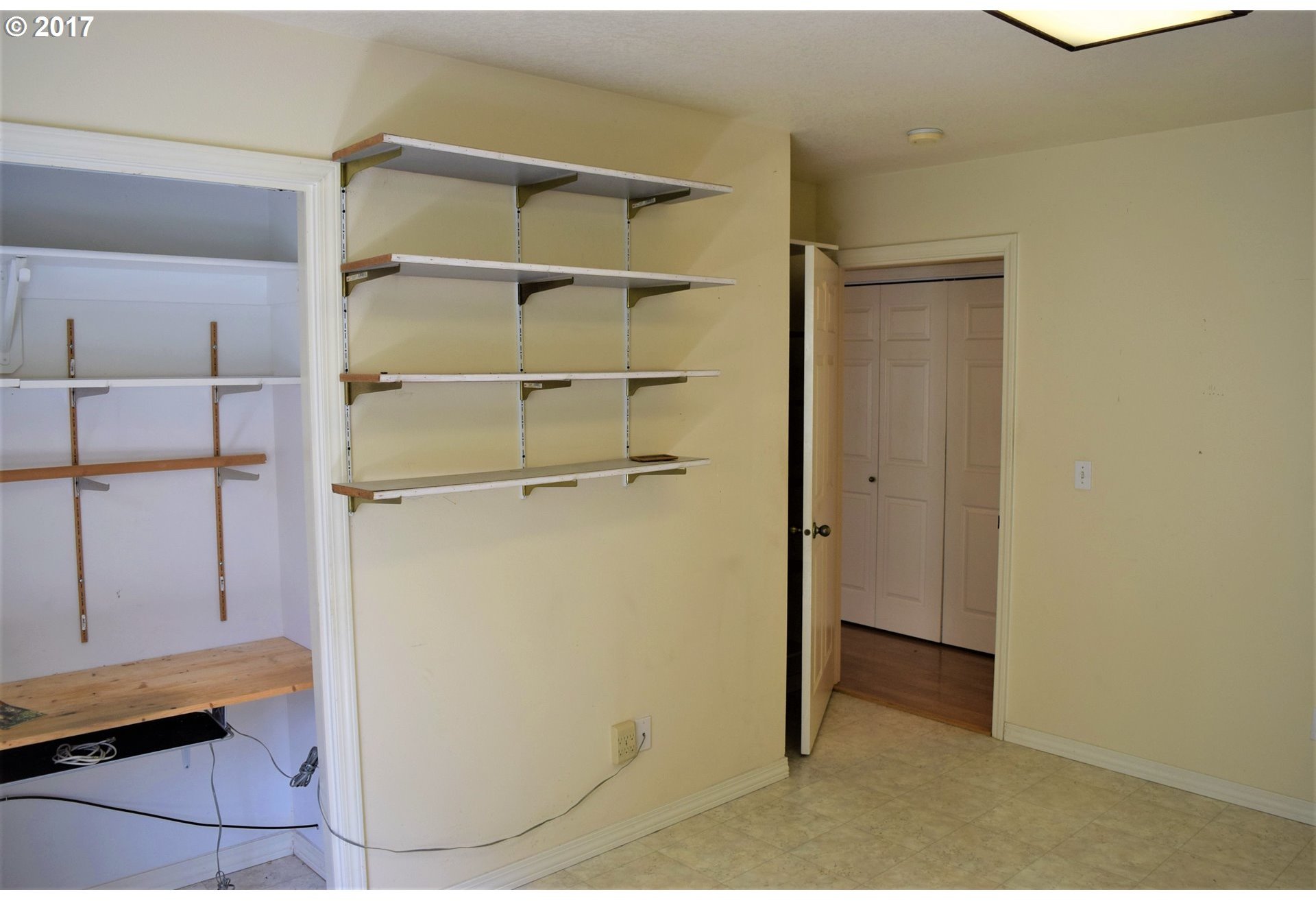 3367 4th Street Hubbard, OR 97032 - Photo 10 of 20 Gallery Image 10