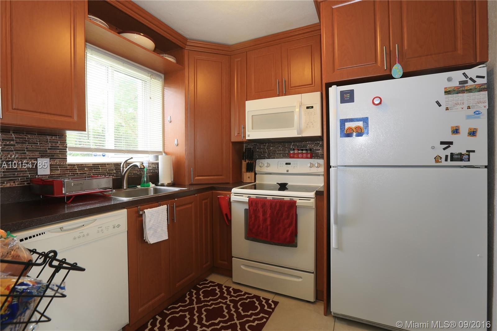 2123 Funston Street Hollywood, FL 33020 - Photo 3 of 13