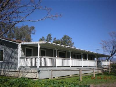 8540 Smith Road Bakersfield, CA 93307 - Photo 1 of 12 Gallery Image 1