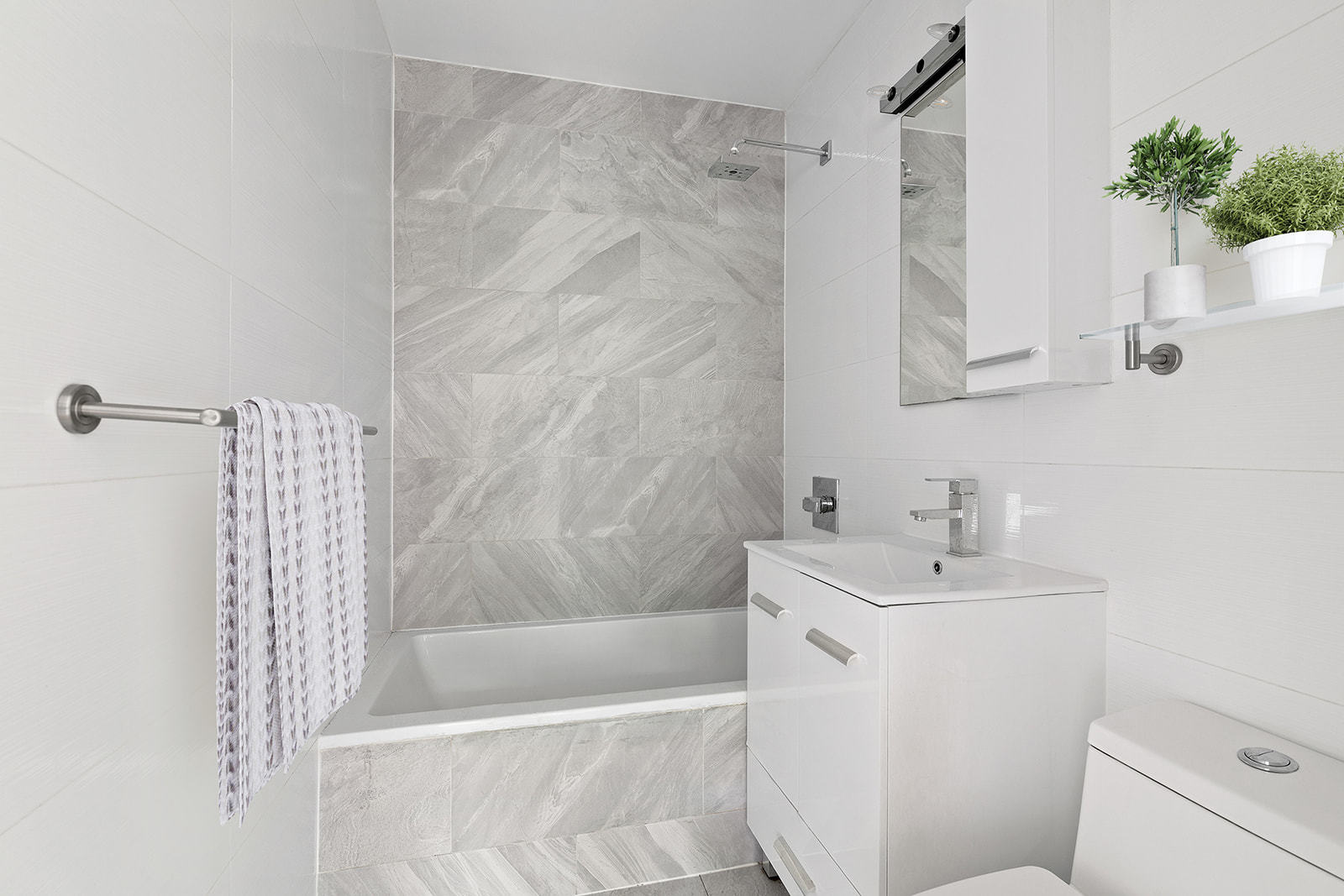 209 Quincy Street, Unit 4R Brooklyn, NY 11216 - Photo 6 of 9