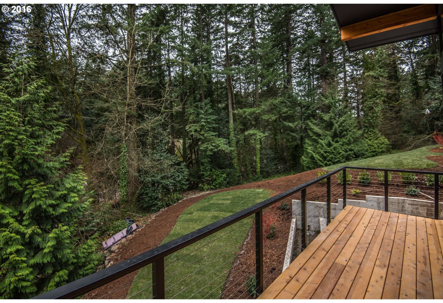 1895 Southwest Highland Road Portland, OR 97221 - Photo 25 of 27 Gallery Image 25