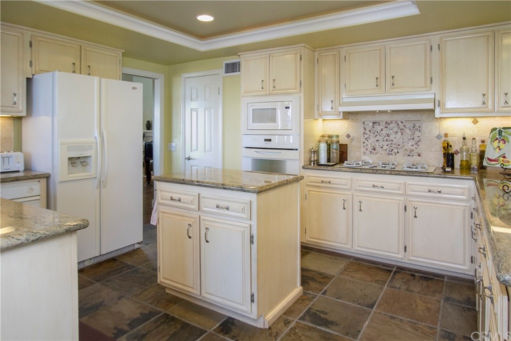 1100 Briarcliff Road Monrovia, CA 91016 - Photo 12 of 45