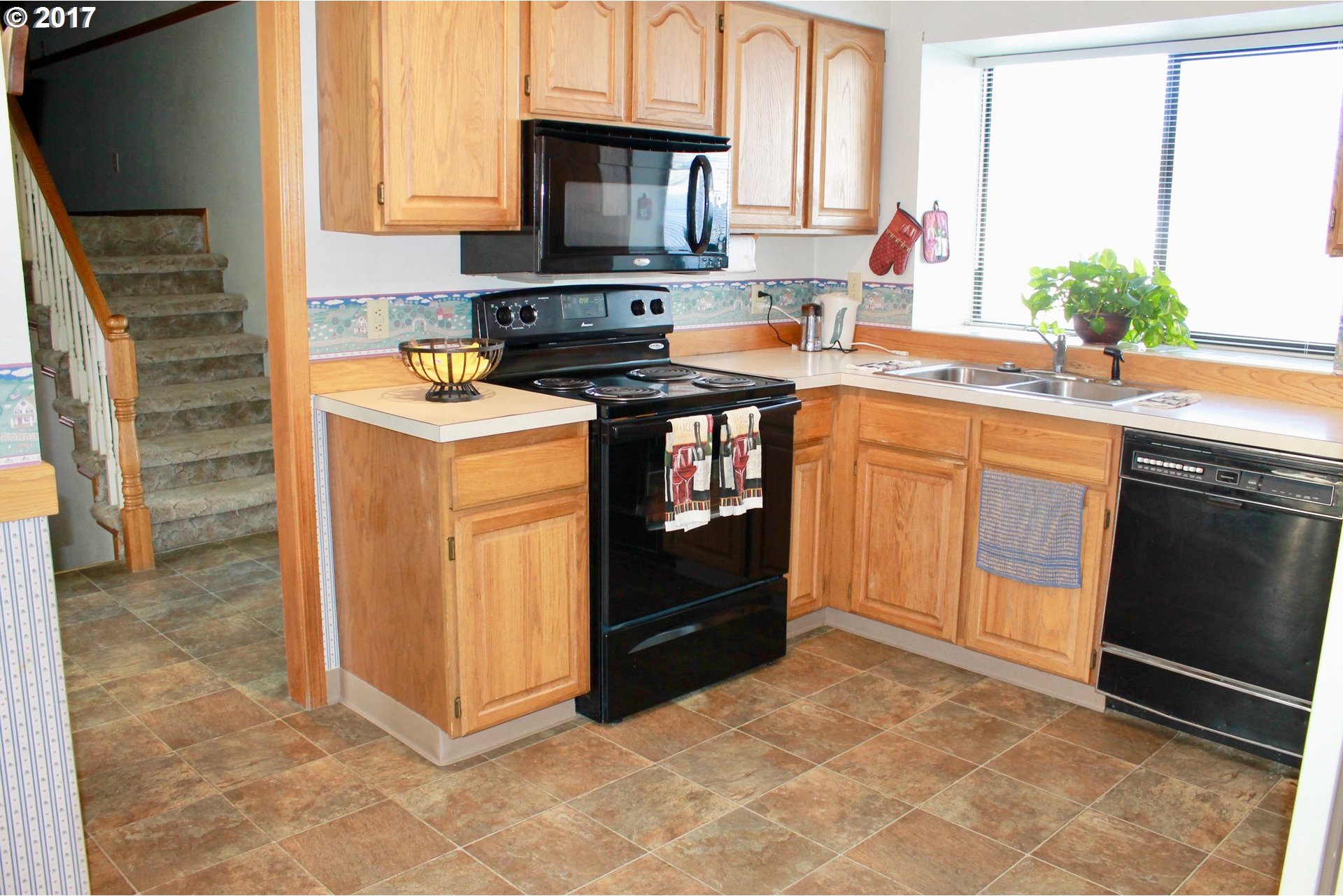 3304 Southwest Ladow Avenue Pendleton, OR 97801 - Photo 6 of 20