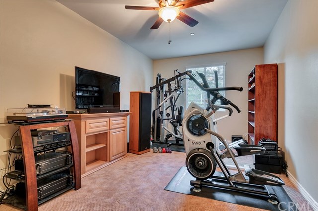 1740 Oakridge Drive Corona, CA 92882 - Photo 33 of 45