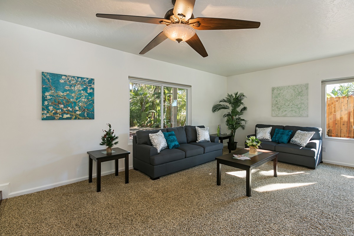 2133 Valley Road Oceanside, CA 92056 - Photo 2 of 25