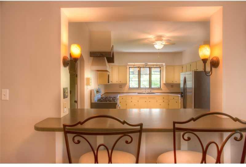 45 Edgecliff Road Rosslyn Farms, PA 15106 - Photo 4 of 17