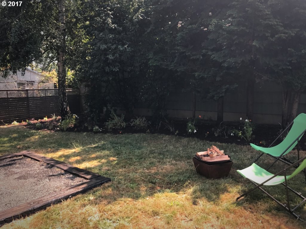 6318 Northeast Prescott Street Portland, OR 97218 - Photo 10 of 12