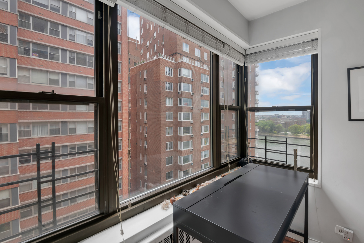 55 East End Avenue, Unit 9G Manhattan, NY 10028 - Photo 7 of 12