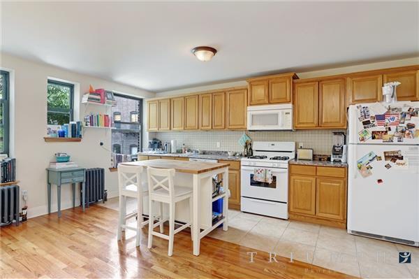 548 1/2 Hudson Street, Unit 5 Manhattan, NY 10014 - Photo 1 of 5
