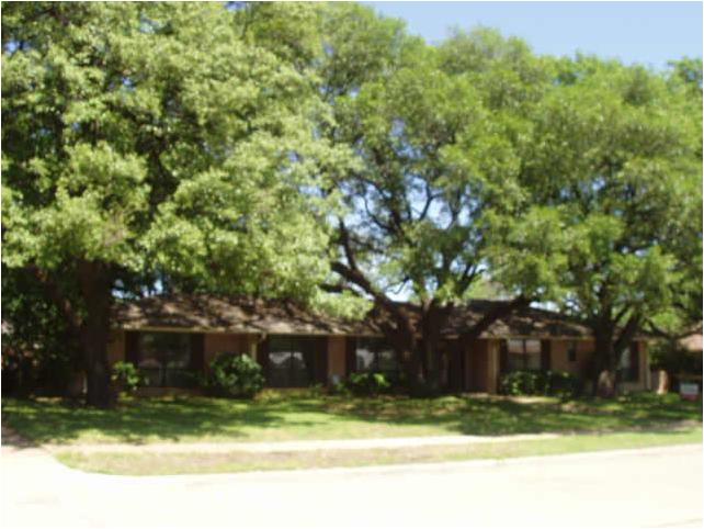 Beautiful treed lot located across from elementary school